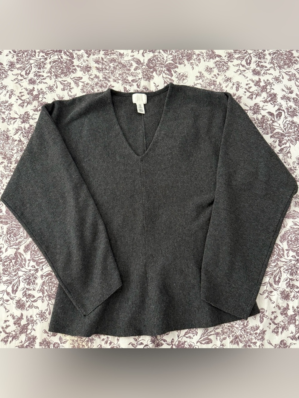 H&M Dark Gray VNeck Sweater Peplum size M